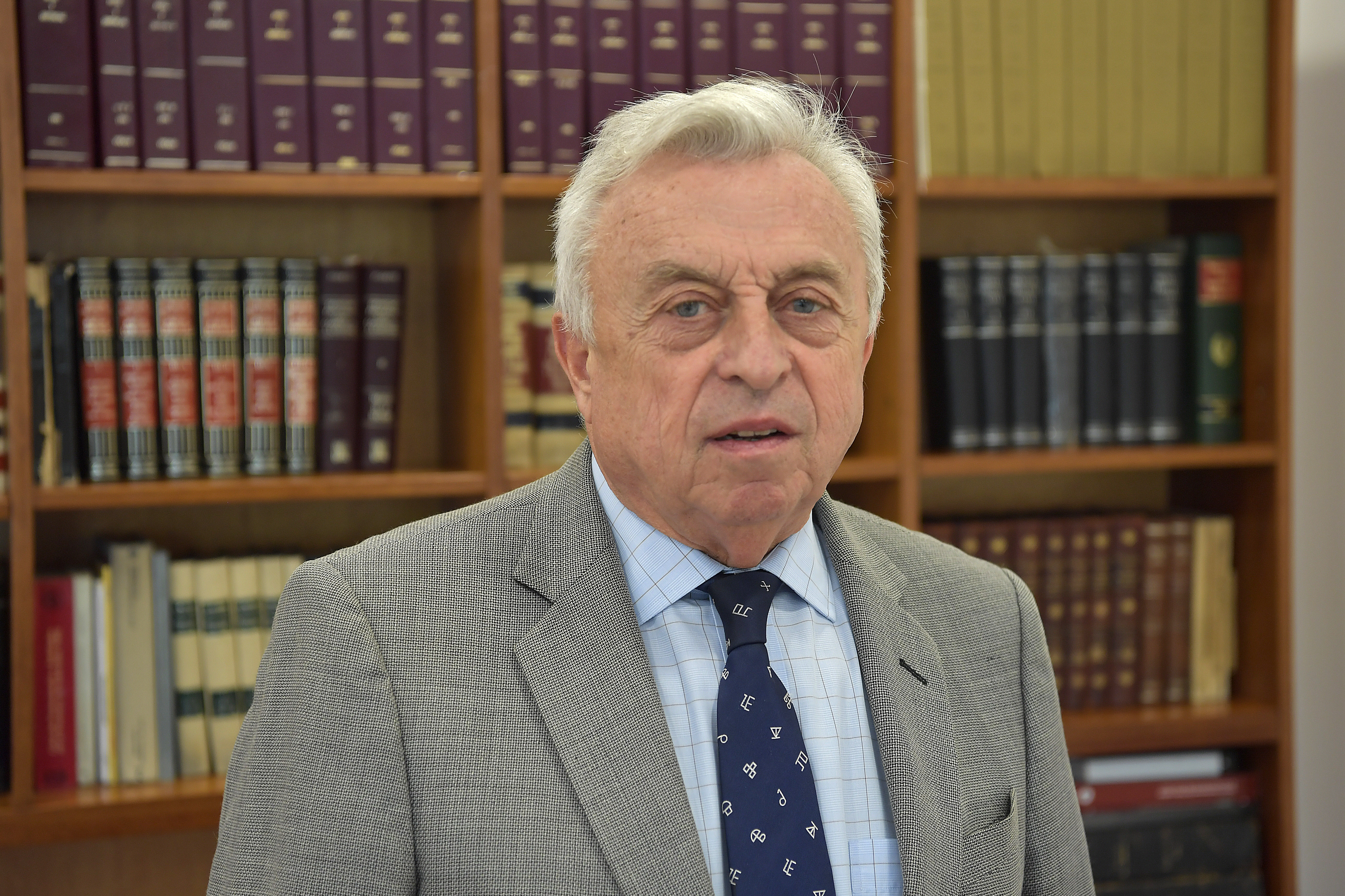 Dr. Germán Carlomagno