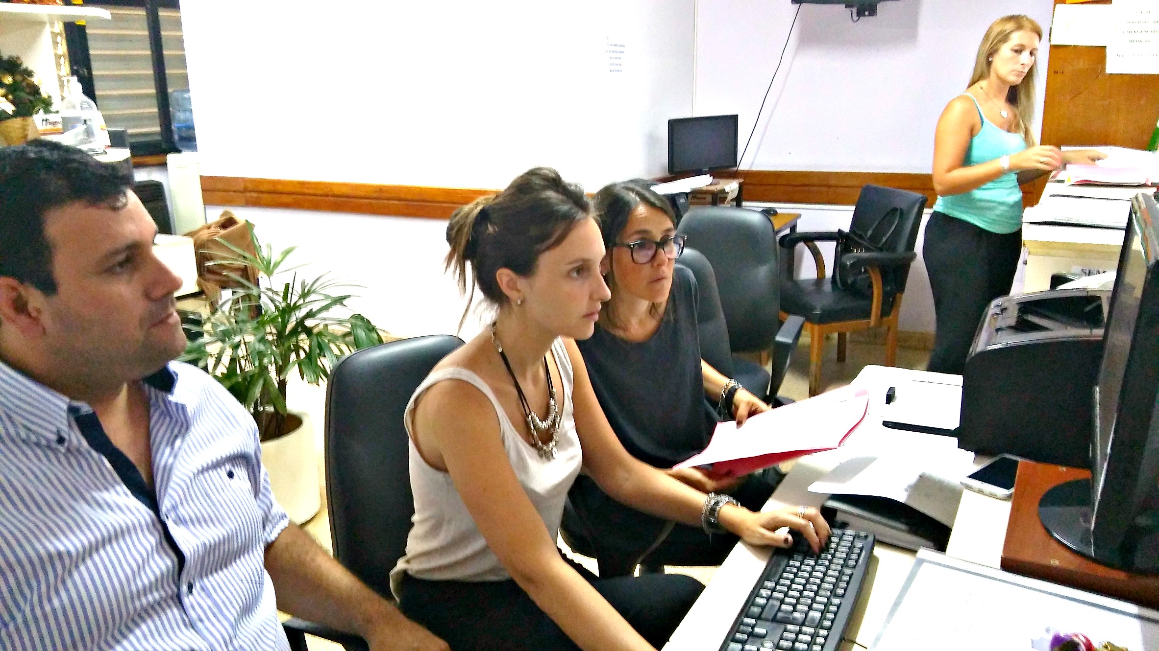 A cada nuevo expediente por violencia familiar o de género se adjuntará un formulario con los antecedentes del RE.JU.C.A.V. A cada nuevo expediente por violencia familiar o de género se adjuntará un formulario con los antecedentes del RE.JU.C.A.V.