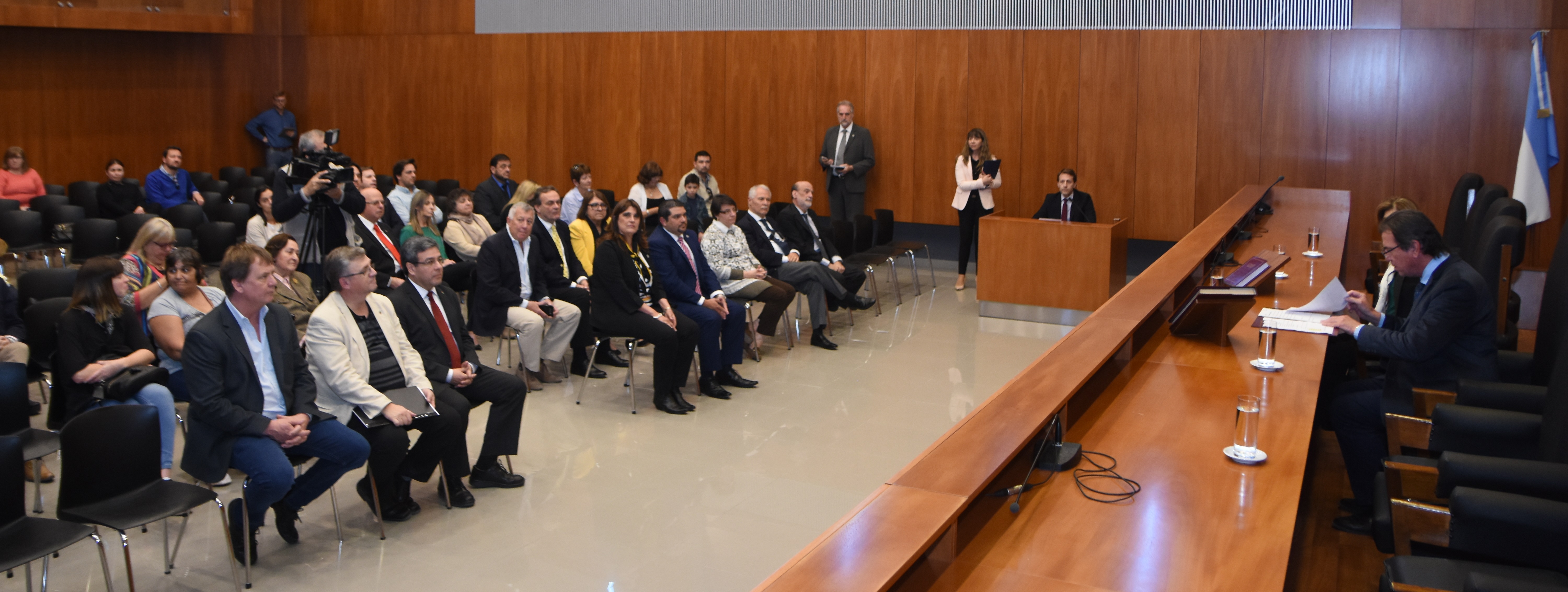 Juraron en Paraná los nuevos Jueces Civiles y Comerciales Titulares de Nogoyá y Diamante Juraron en Paraná los nuevos Jueces Civiles y Comerciales Titulares de Nogoyá y Diamante