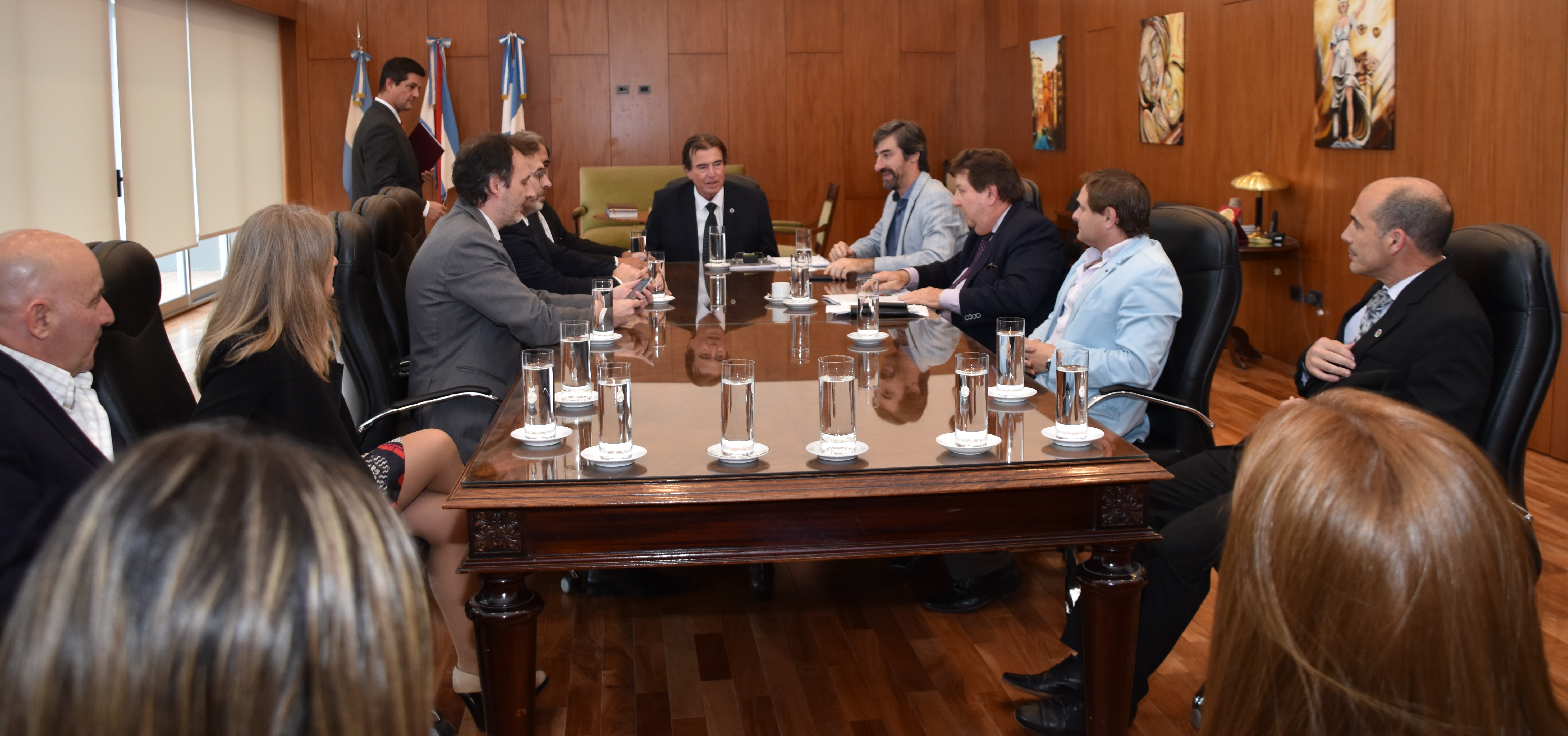 El STJ entregó a la Cámara de Senadores sus Aportes a los Proyectos del Código Procesal de Familia y del Código Procesal Laboral El STJ entregó a la Cámara de Senadores sus Aportes a los Proyectos del Código Procesal de Familia y del Código Procesal Laboral