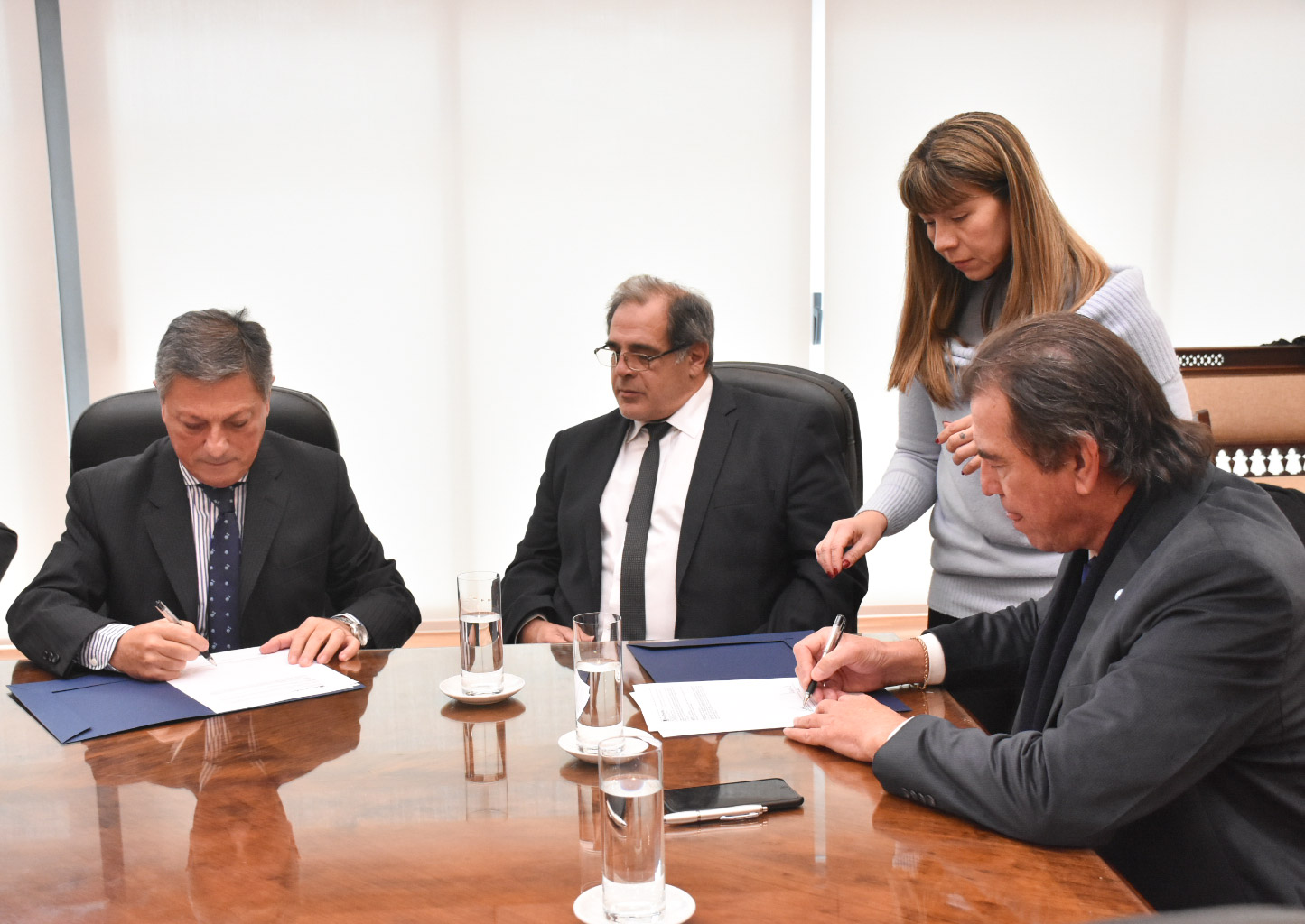 El STJ firmó un convenio para implementar el pago electrónico de estudios genéticos El STJ firmó un convenio para implementar el pago electrónico de estudios genéticos
