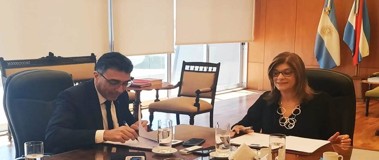 Mizawak firmó un acuerdo de cooperación entre Reflejar y la Federación Argentina de la Magistratura y de la Función Judicial Mizawak firmó un acuerdo de cooperación entre Reflejar y la Federación Argentina de la Magistratura y de la Función Judicial