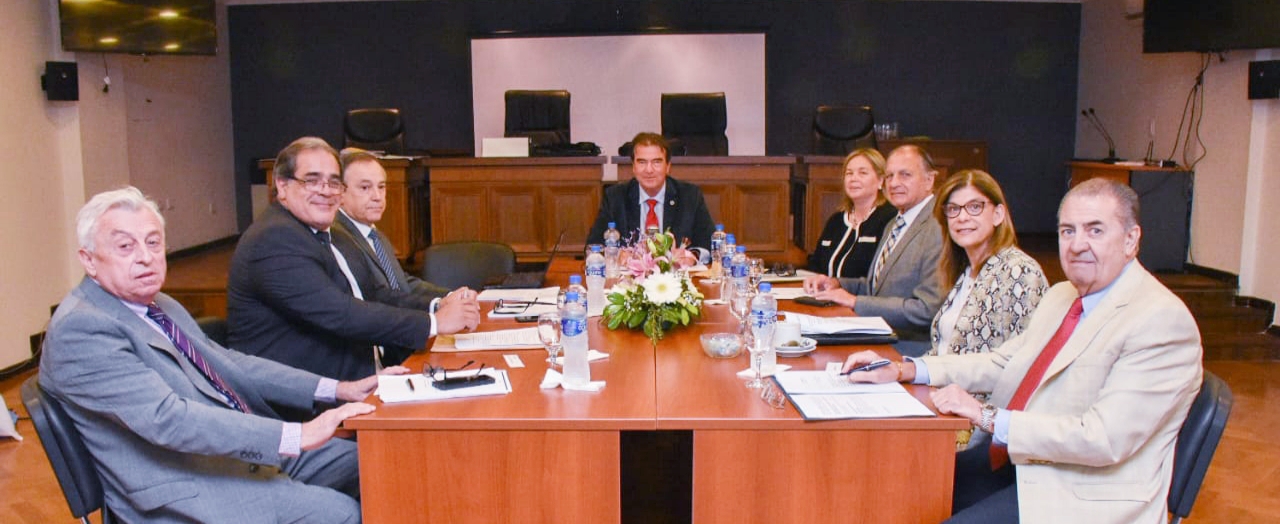 El Superior Tribunal de Justicia se reunió en La Paz El Superior Tribunal de Justicia se reunió en La Paz