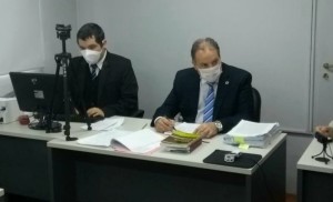 Audiencia presidida por el juez Emir Artero.