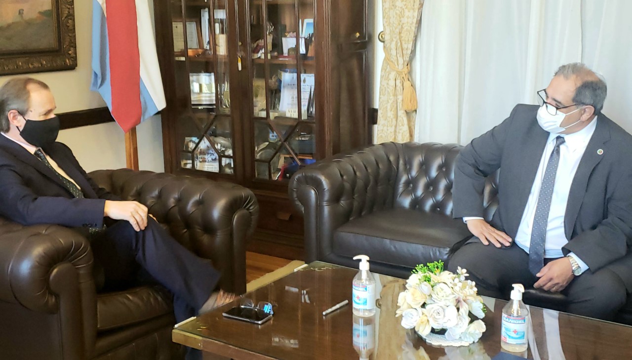 El presidente del STJ se reunió con el gobernador de la provincia El presidente del STJ se reunió con el gobernador de la provincia